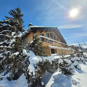 Le Samovar Hotel